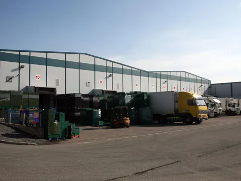 Donnelly Fruit & Veg — exterior view
